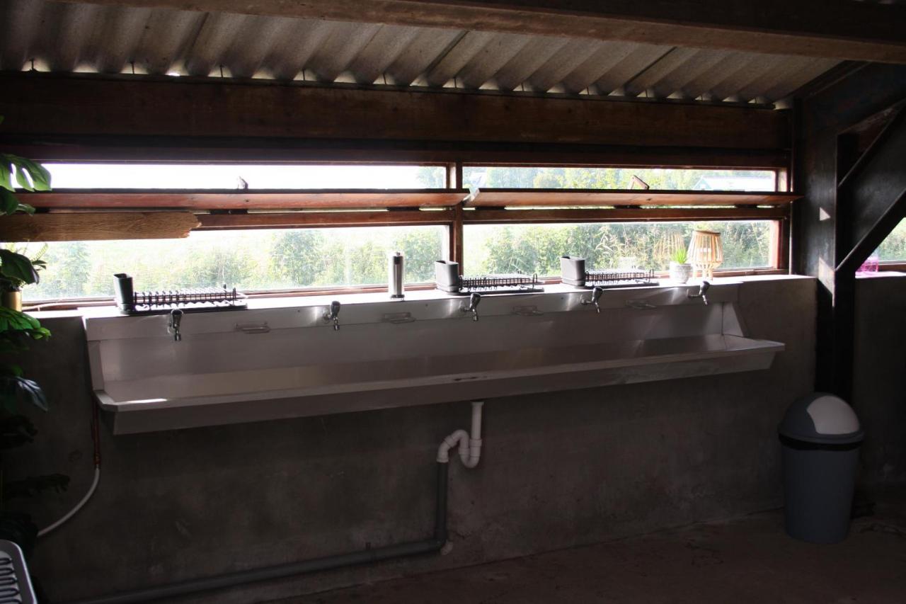 Boerenchalet Dirk, Minicamping De Grutte Earen Burum Ngoại thất bức ảnh